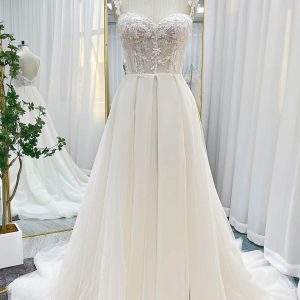 PEN182 A-Line Court Train Lace Tulle Wedding Dress