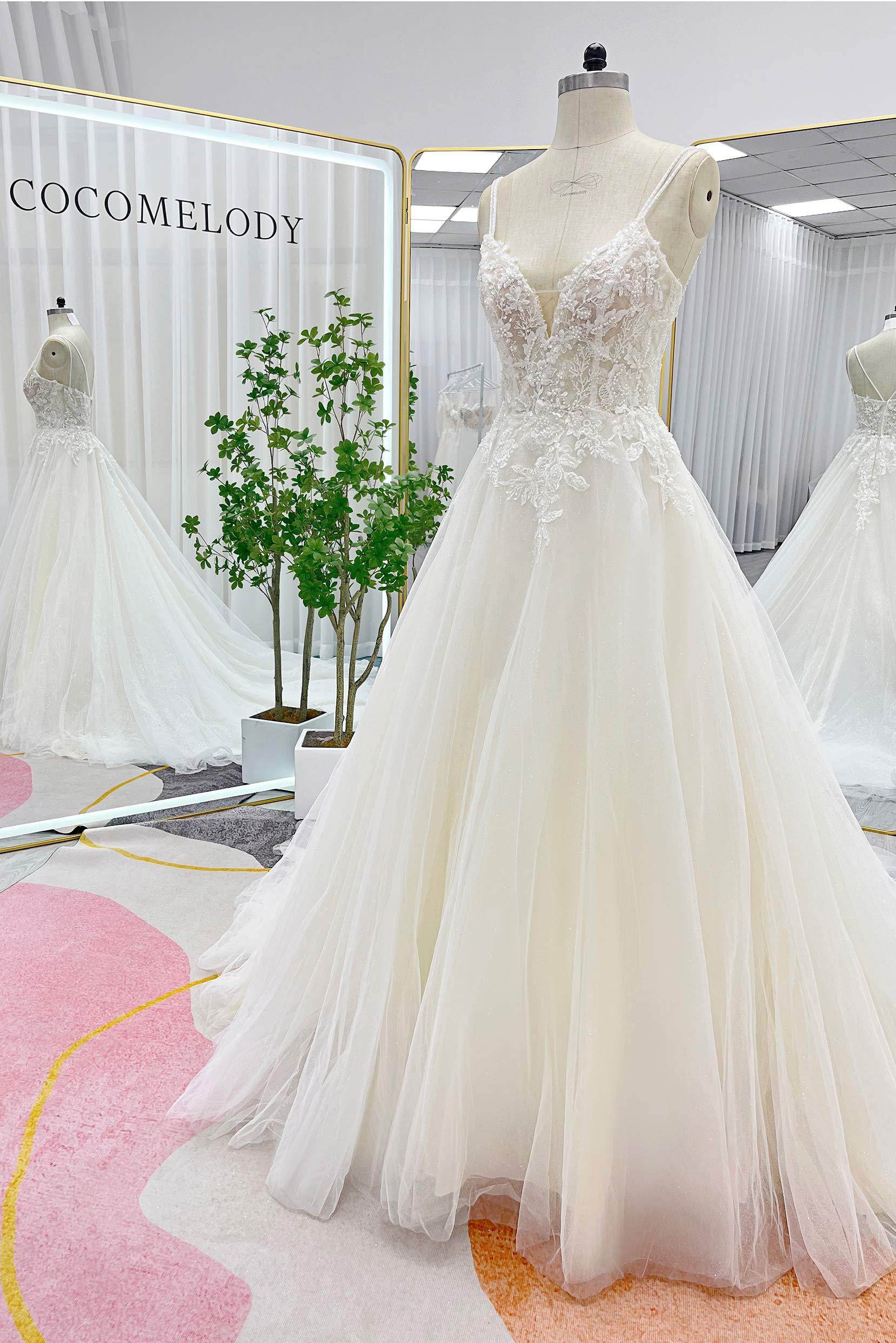 PEN199 A-Line Court Train Lace Tulle Wedding Dress - Image 4